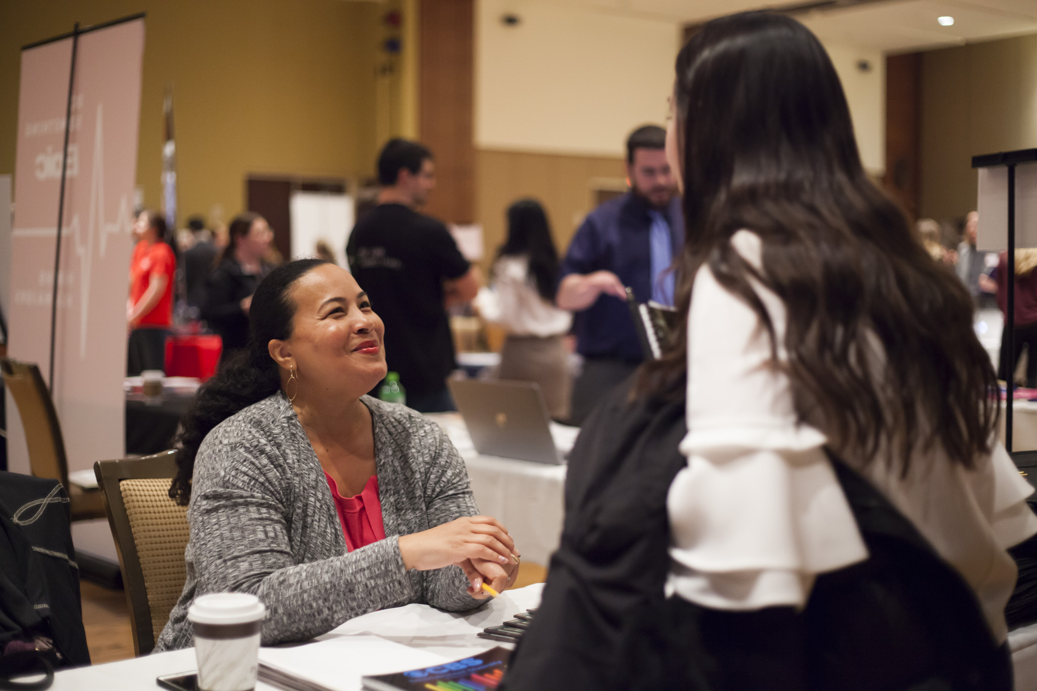 Tiffany Smith-Anoa'i, Executive Vice President, Entertainment Diversity, Inclusion & Communications of CBS Entertainment meets with students at the 2018 Advertising and Communications Career Fair at UW–Madison.